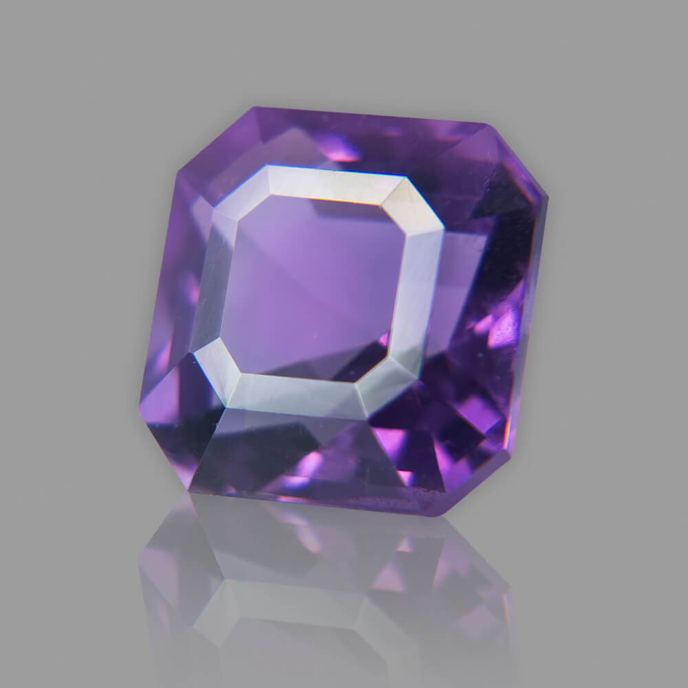 Natural Amethyst Gemstone - 7.67 Carat