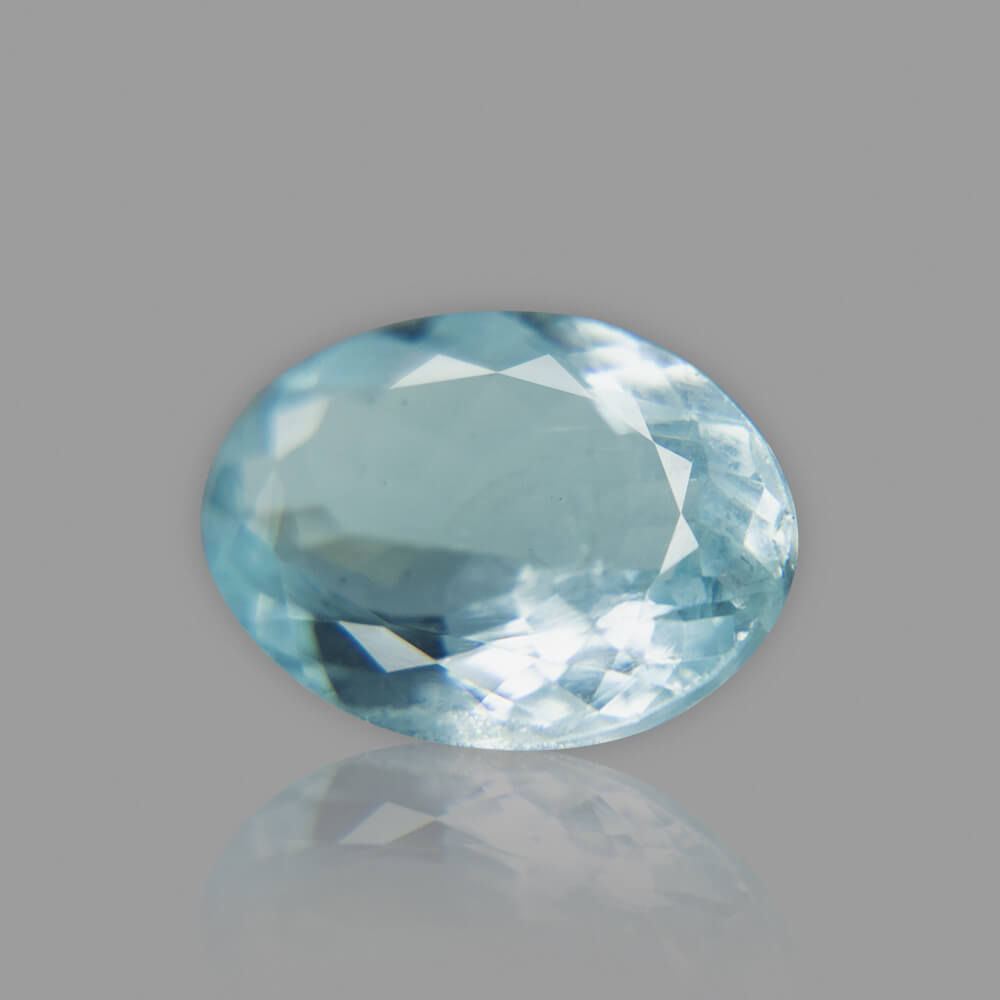 Natural Aquamarine Gemstone - 4.27 Carat