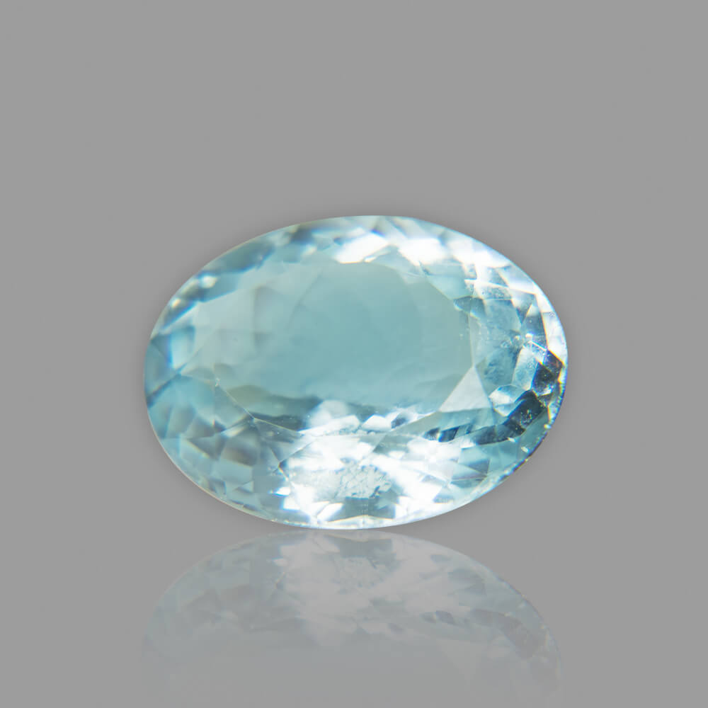 Natural Aquamarine Gemstone - 3.82 Carat
