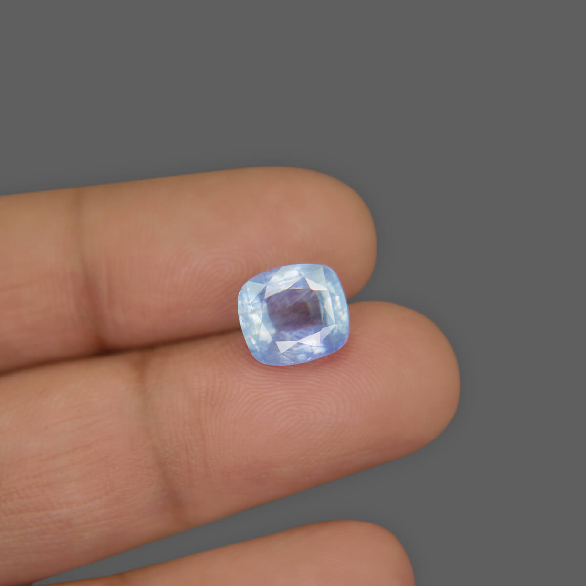 Blue Sapphire - 6.67 Carat