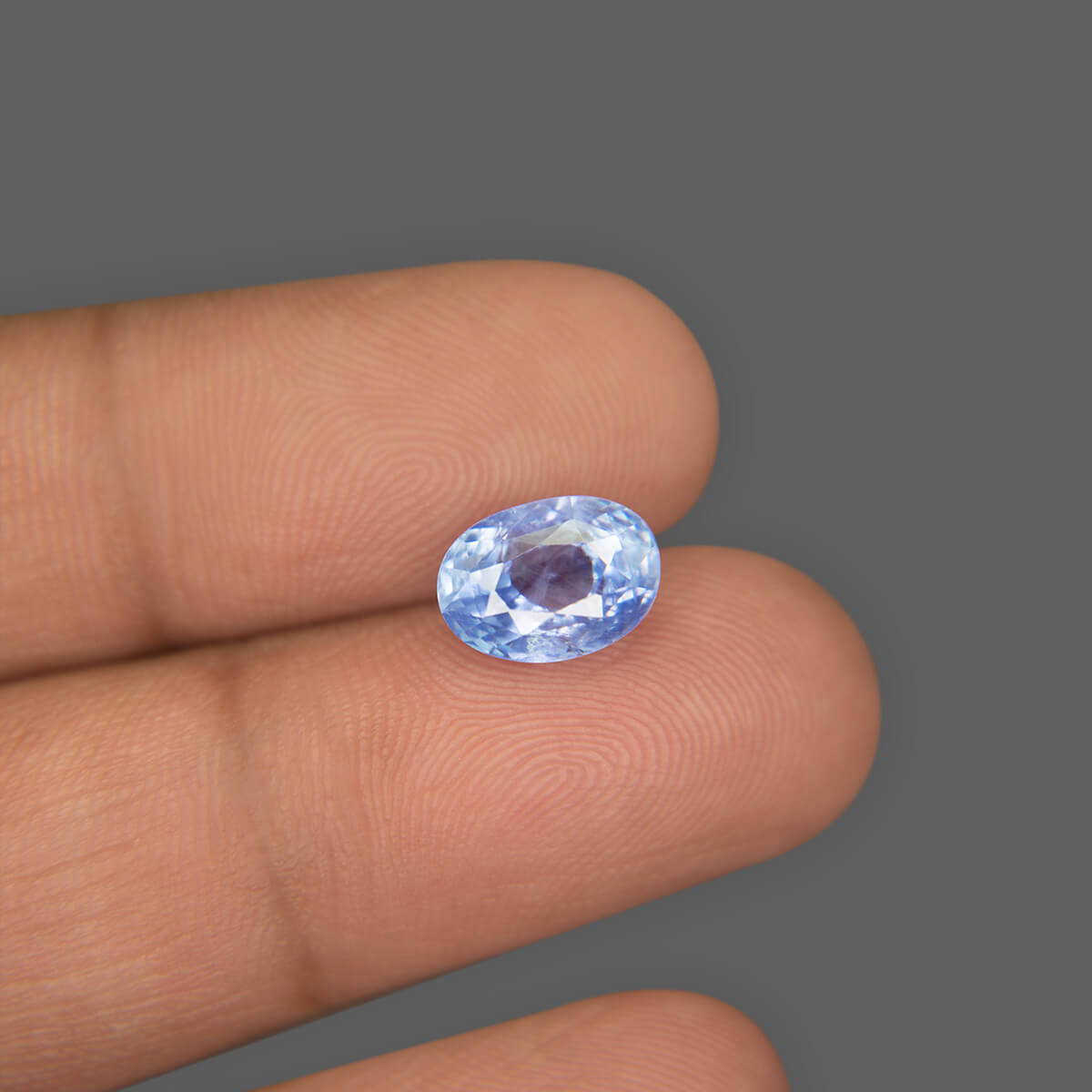 Blue Sapphire - 4.14 Carat