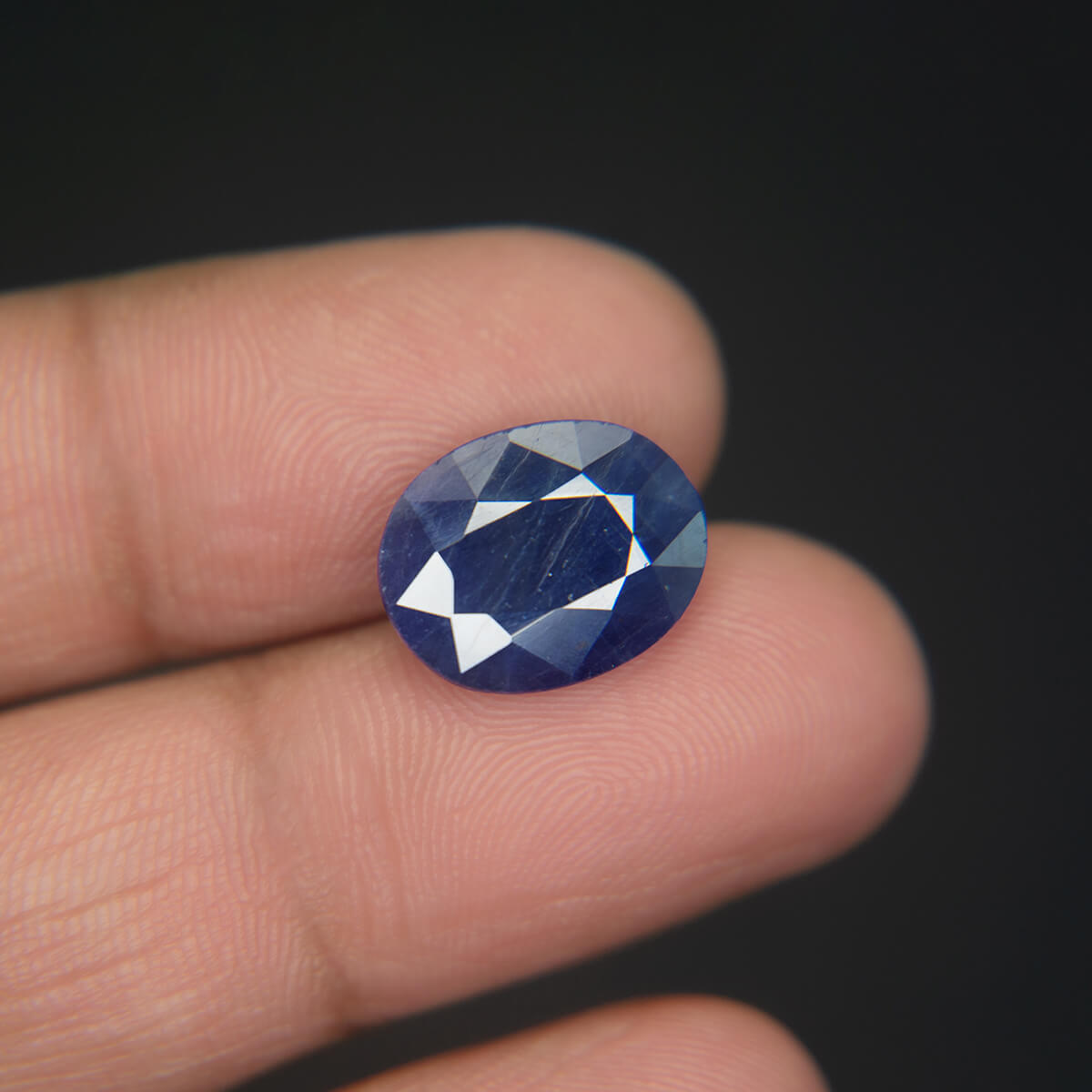 Blue Sapphire - 7.94 Carat
