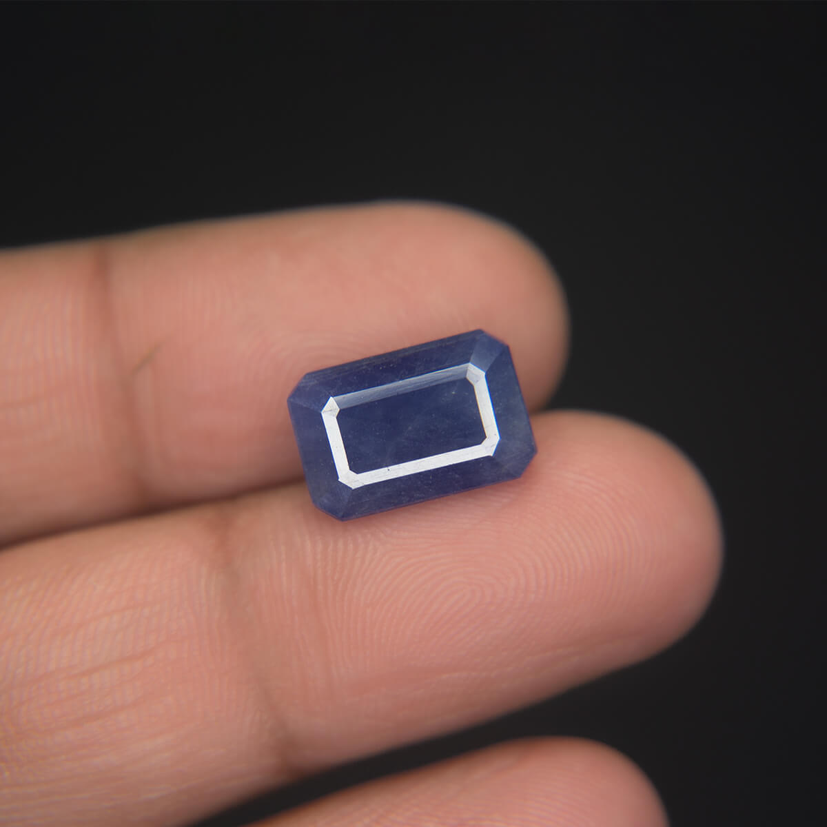 Blue Sapphire - 8.02 Carat