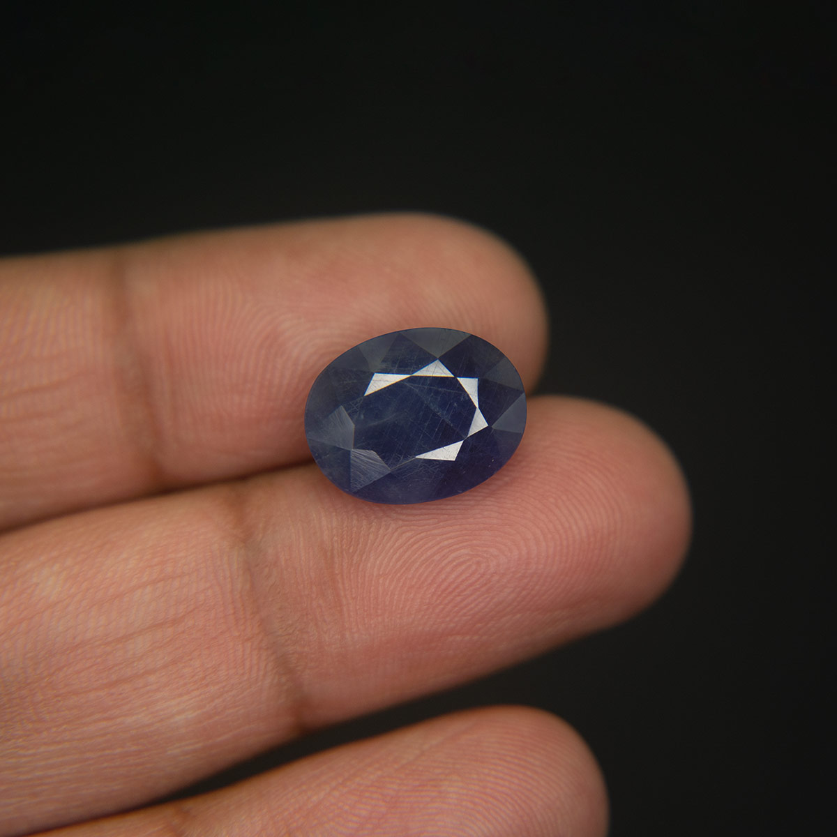 Blue Sapphire - 8.13 Carat