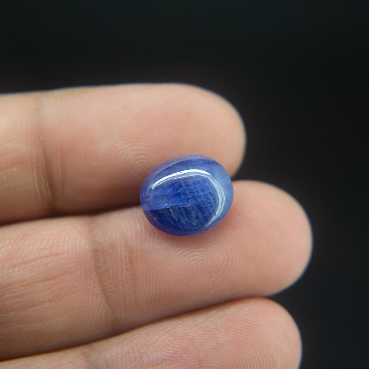 Blue Sapphire - 8.02 Carat