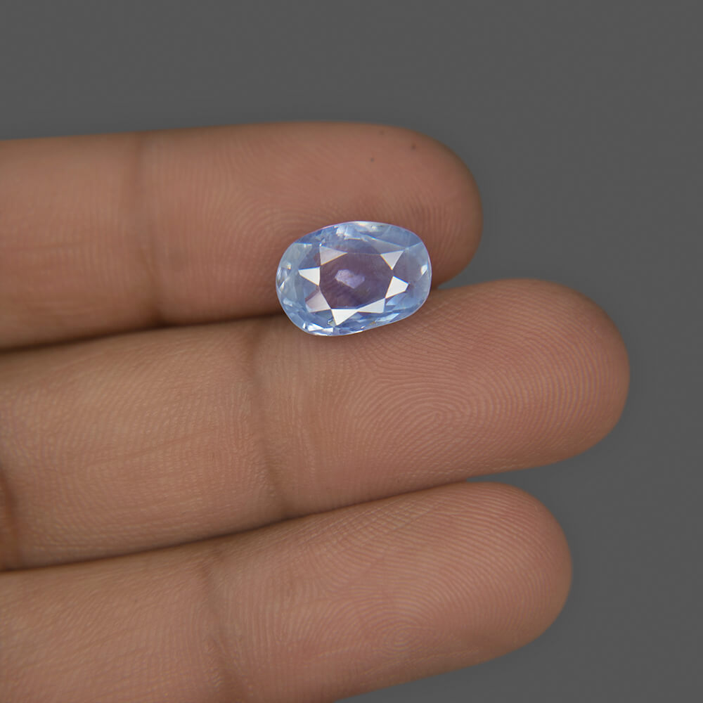 Blue Sapphire - 6.99 Carat