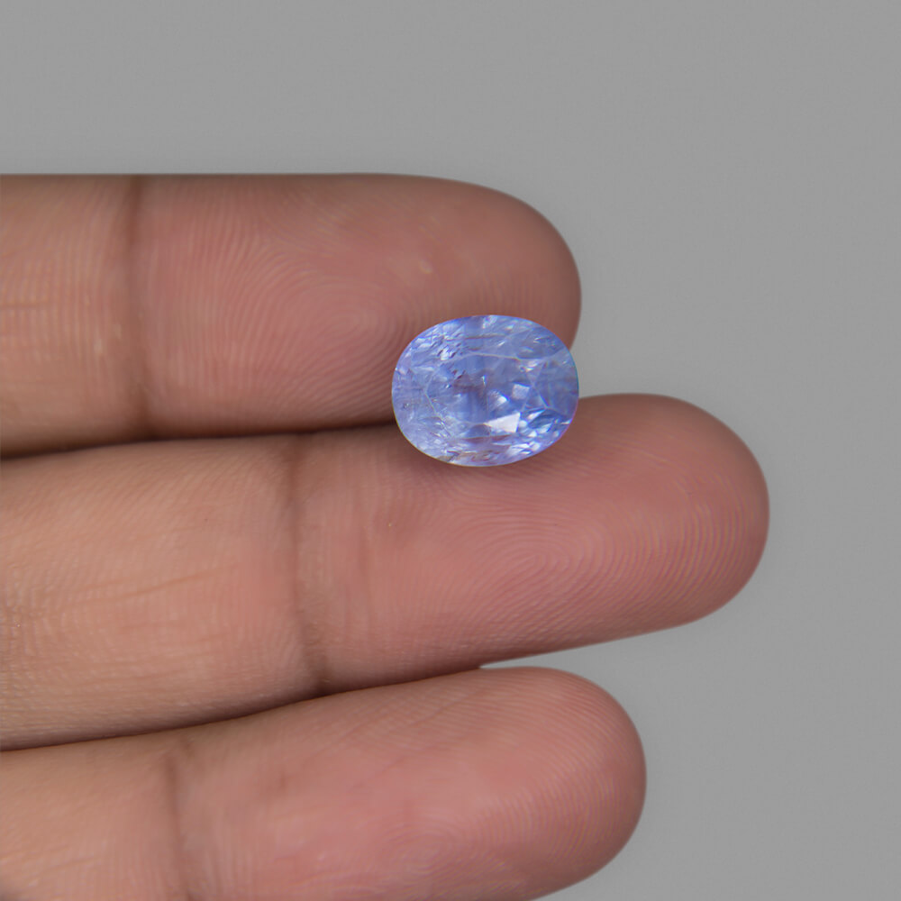 Blue Sapphire - 6.49 Carat