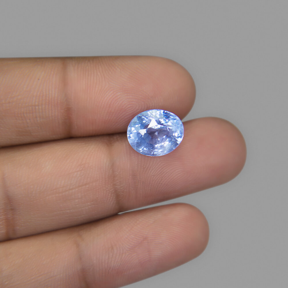 Blue Sapphire - 6.65 Carat