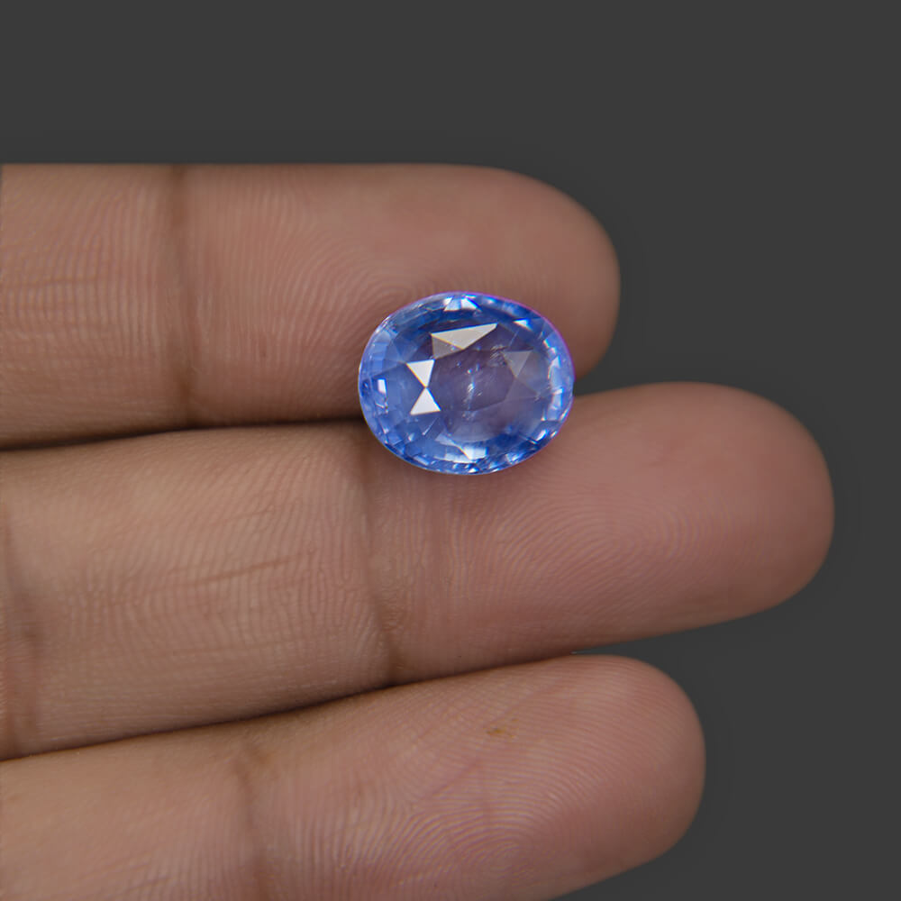 Blue Sapphire - 9.26 Carat
