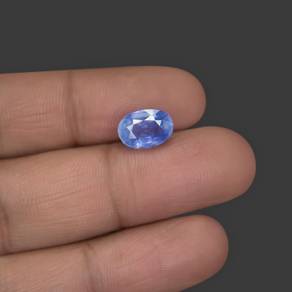 Blue Sapphire - 4.97 Carat