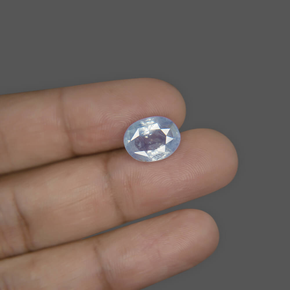 Blue Sapphire - 7.35 Carat