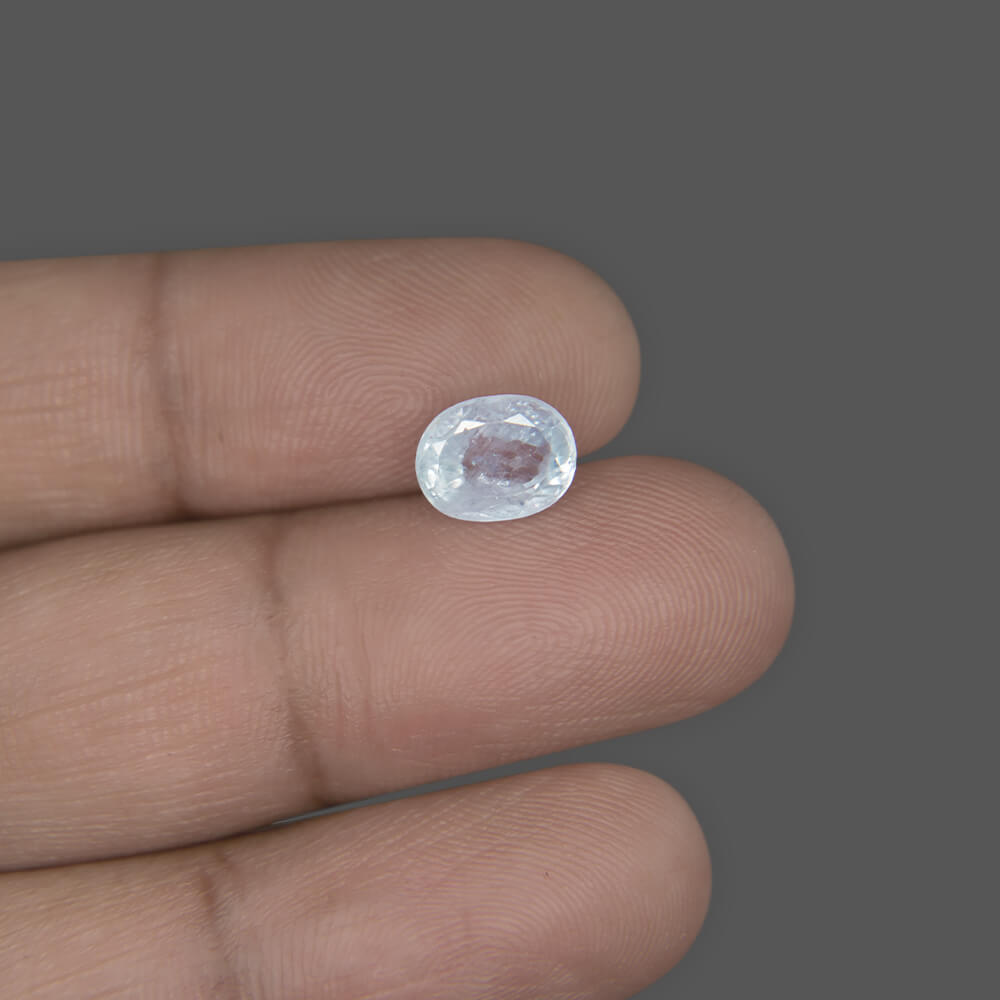 Blue Sapphire - 2.85 Carat