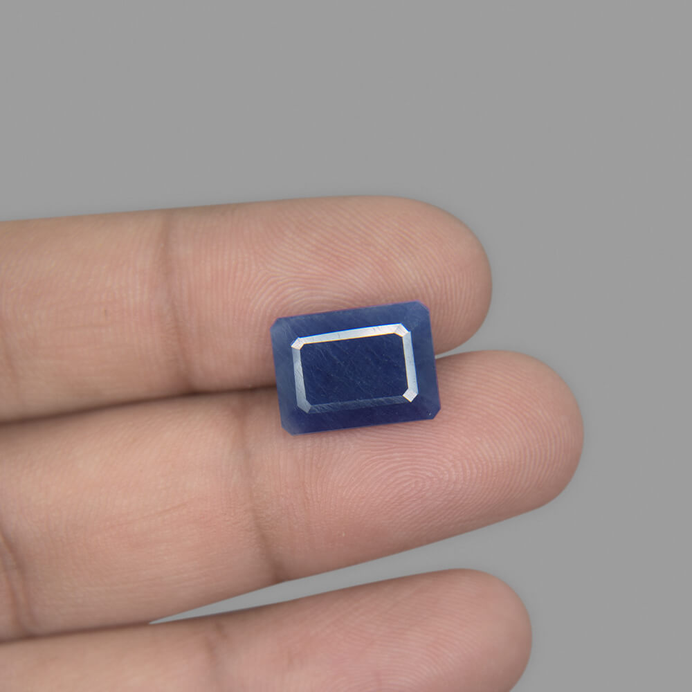 Blue Sapphire - 7.26 Carat