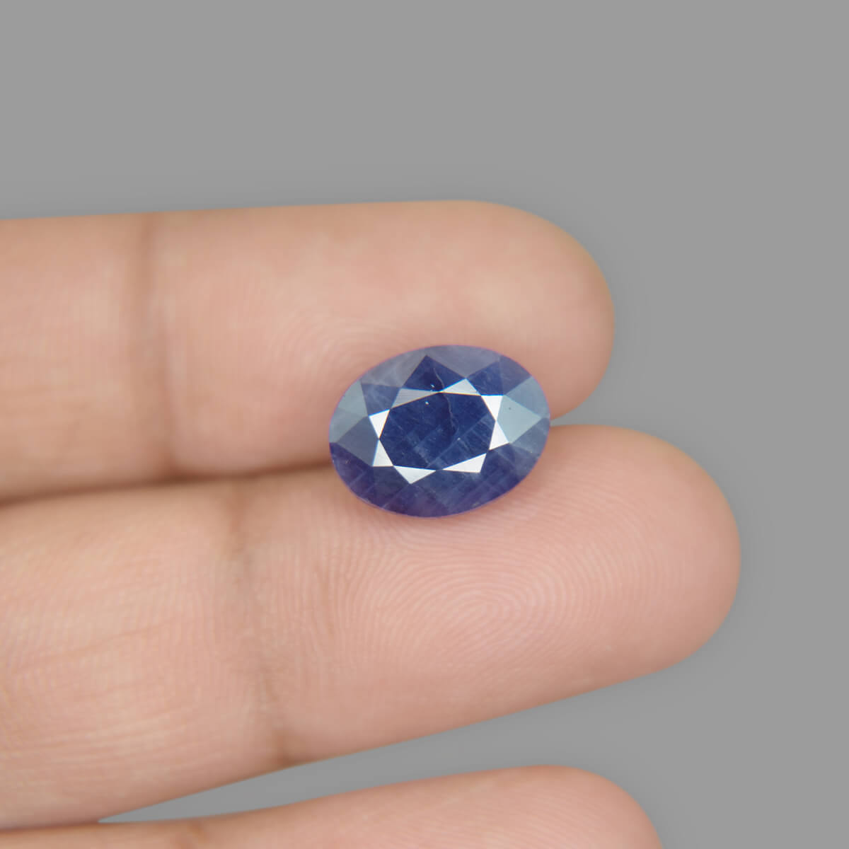 Blue Sapphire - 8.76 Carat
