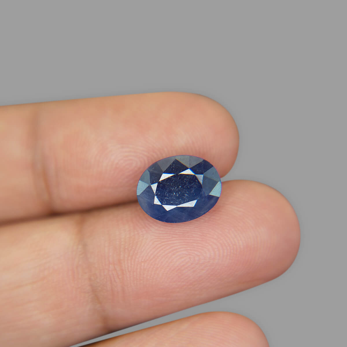 Blue Sapphire - 5.33 Carat