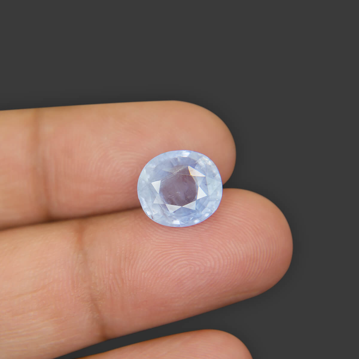 Blue Sapphire - 6.18 Carat