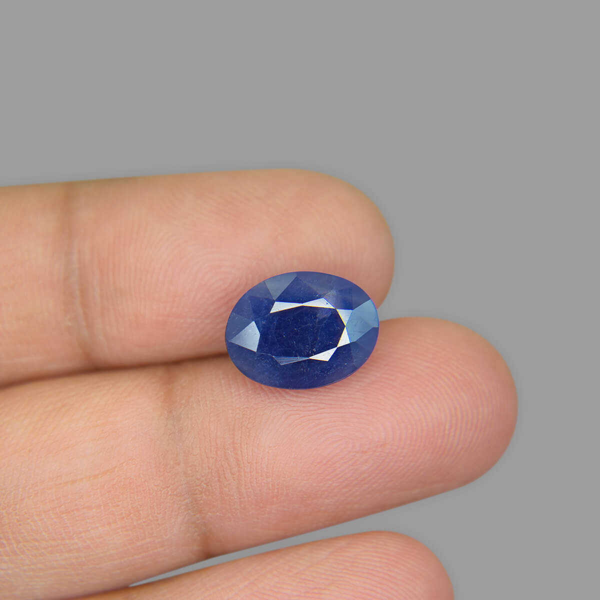 Blue Sapphire - 7.26 Carat