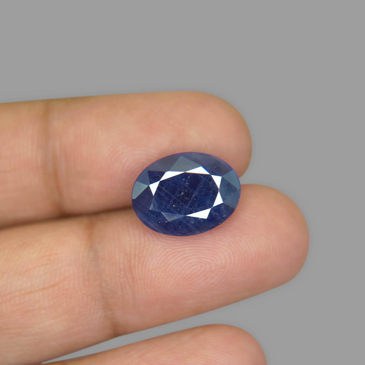Blue Sapphire - 7.39 Carat