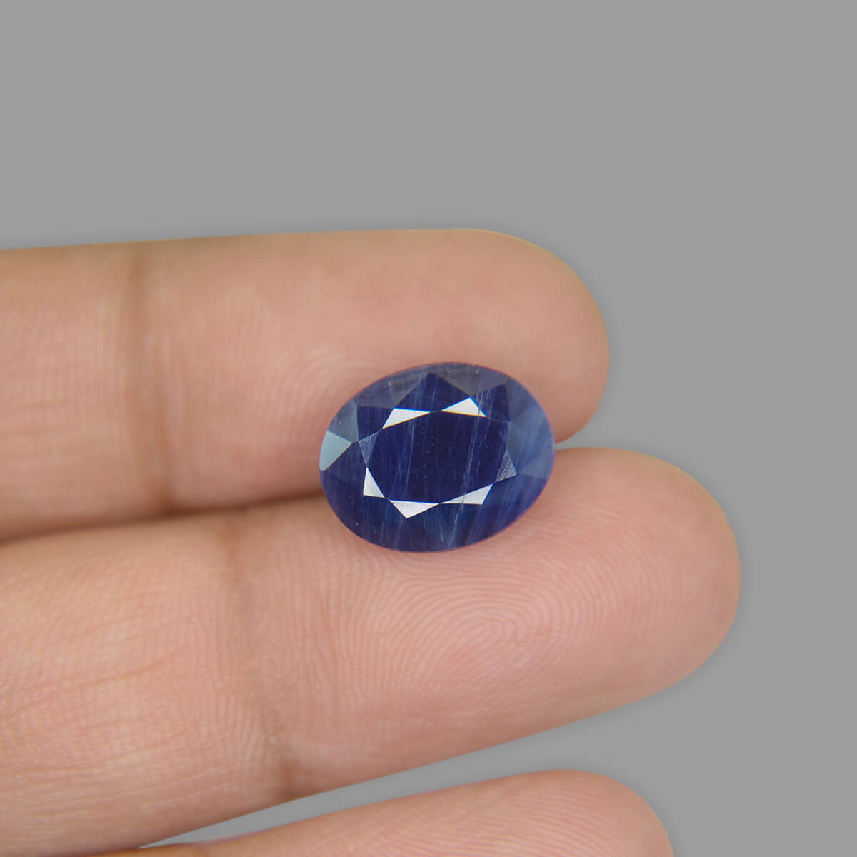 Blue Sapphire - 7.54 Carat