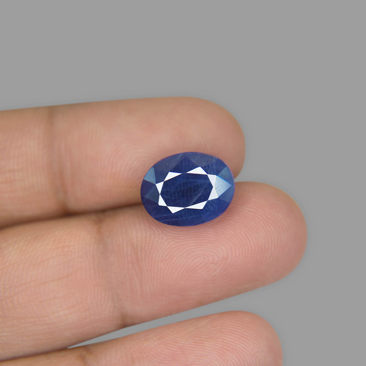 Blue Sapphire - 7.87 Carat