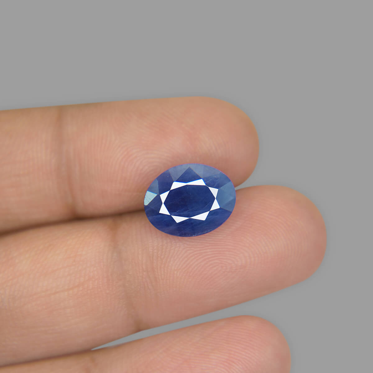 Blue Sapphire - 7.08 Carat
