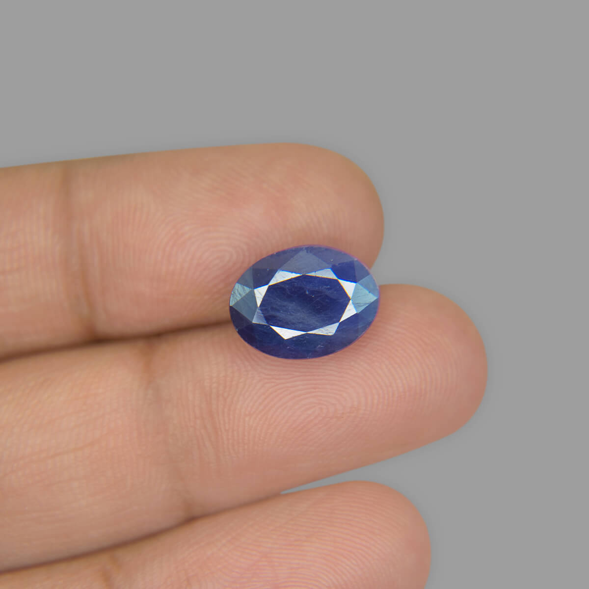 Blue Sapphire - 7.34 Carat