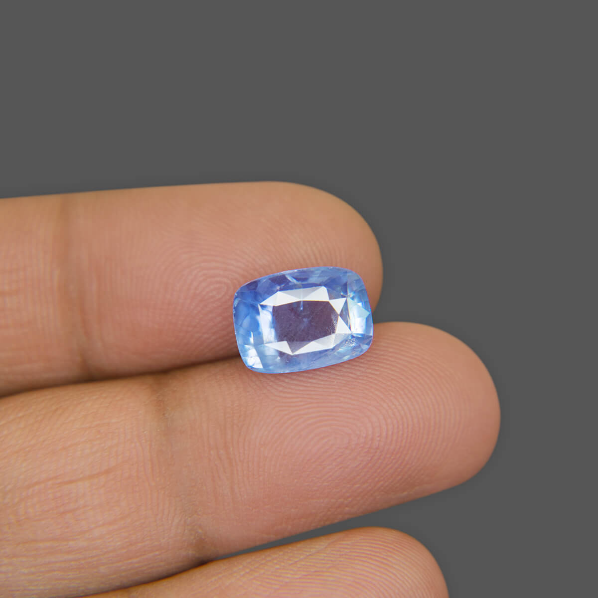 Blue Sapphire - 5.11 Carat