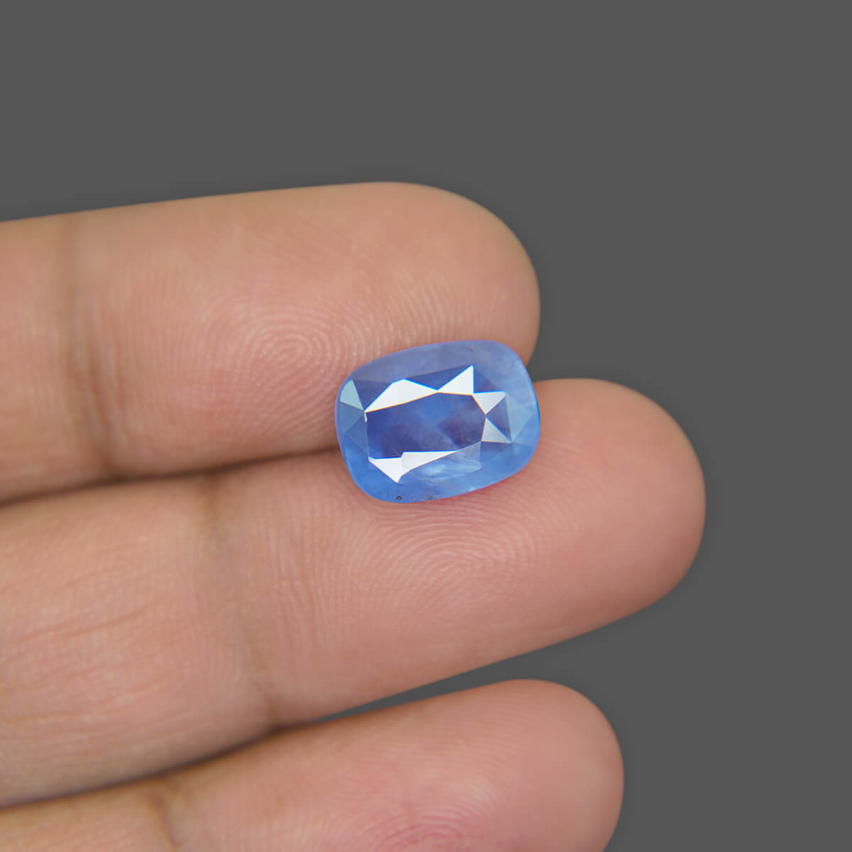 Blue Sapphire - 5.99 Carat