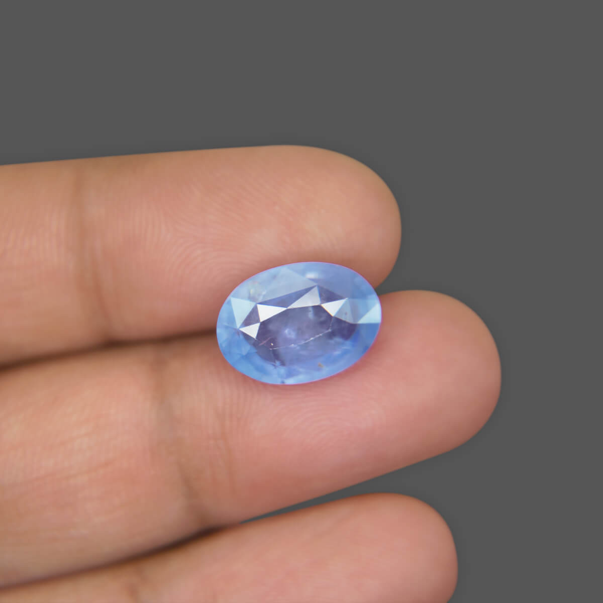 Blue Sapphire - 7.99 Carat