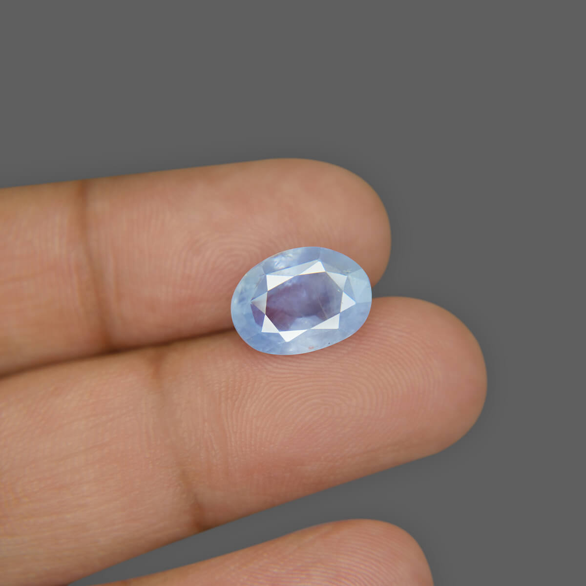Blue Sapphire - 7.01 Carat