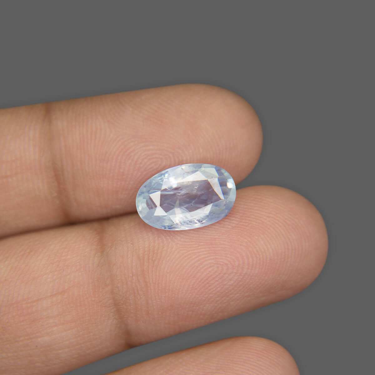 Blue Sapphire - 4.69 Carat