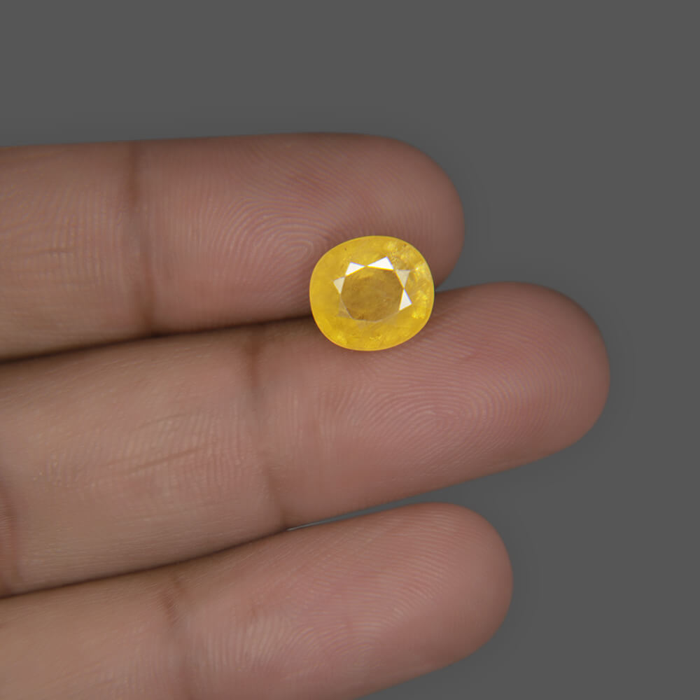 Yellow Sapphire - 5.27 Carat