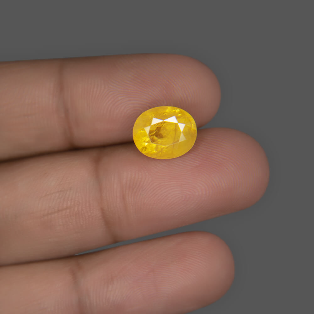 Yellow Sapphire - 5.30 Carat
