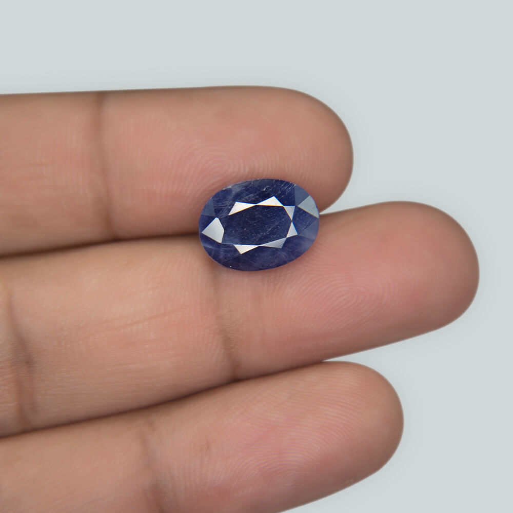 Blue Sapphire - 5.92 Carat