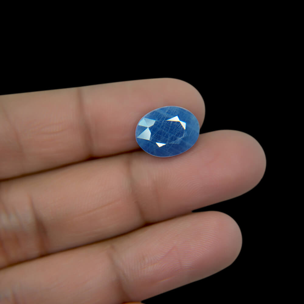 Blue Sapphire - 7.13 Carat