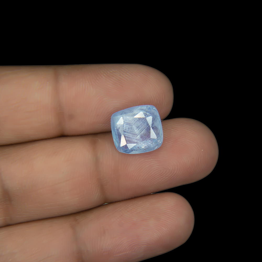 Blue Sapphire - 6.74 Carat