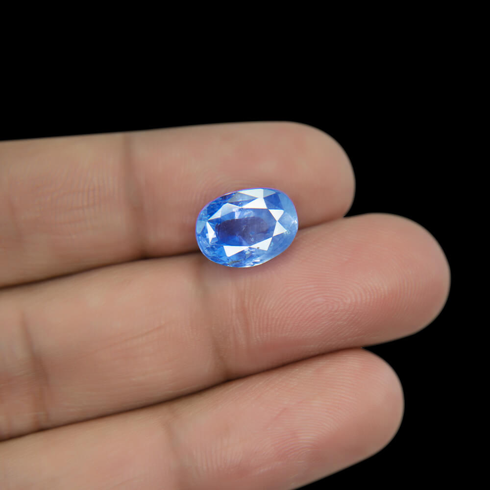 Blue Sapphire - 6.46 Carat