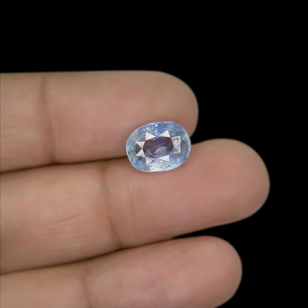 Blue Sapphire (Neelam) Ceylonese - 4.87 Carat (5.40 Ratti)