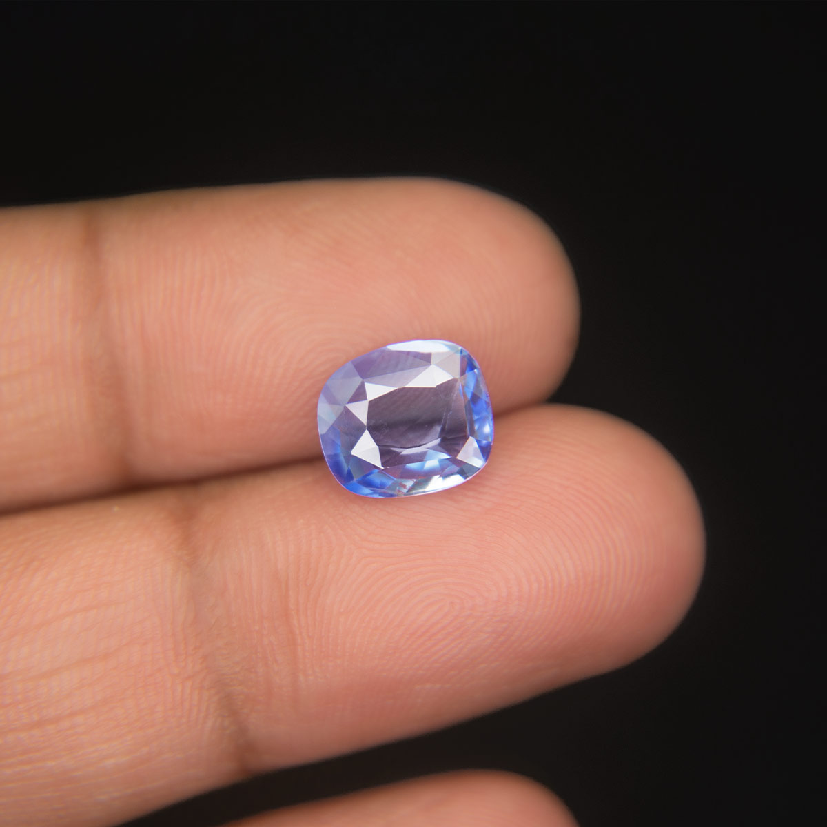 Blue Sapphire - 3.16 Carat