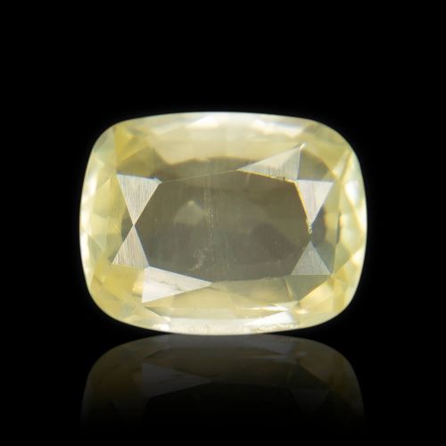 Yellow Sapphire (Pukhraj) Sri Lanka - 3.28 Carat (3.50 Ratti)