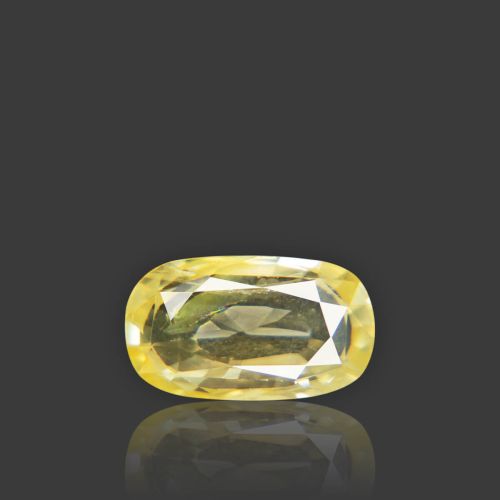 Yellow Sapphire - 3.79 Carat
