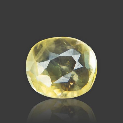 Yellow Sapphire - 4.27 Carat