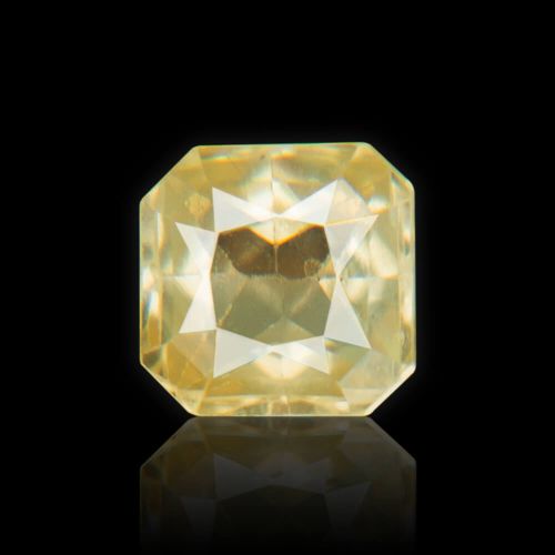 Yellow Sapphire (Pukhraj) Ceylonese  - 1.63 Carat (1.80 Ratti)