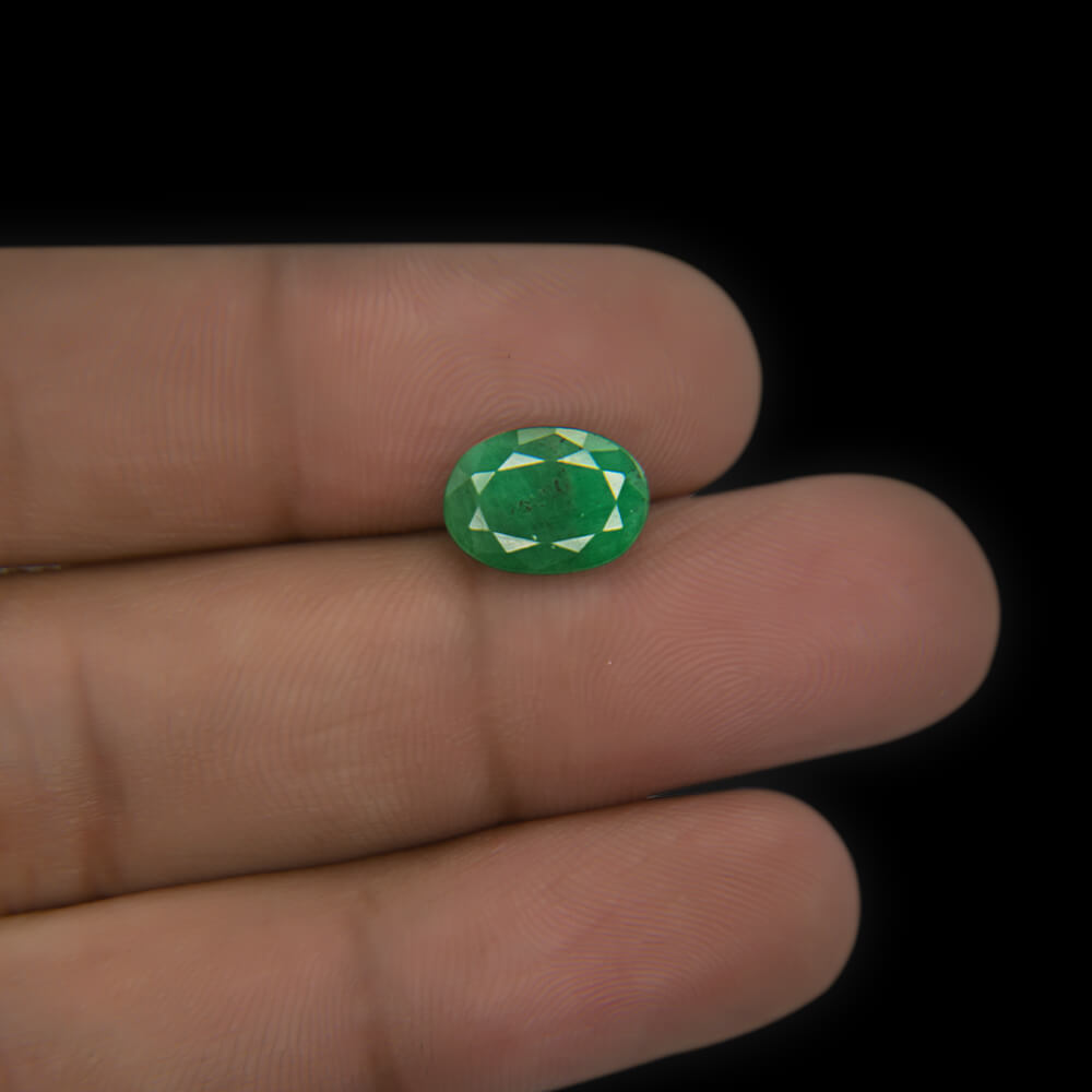 Emerald (Panna) Zambian - 3.00 Carat (3.25 Ratti)
