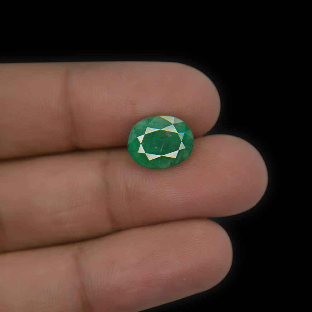 Emerald (Panna) Zambian  - 5.15 Carat (5.70 Ratti)