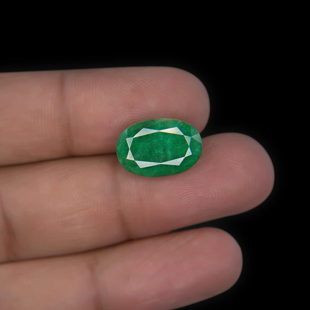 Emerald (Panna) Zambian  - 7.25 Carat (8.10 Ratti)