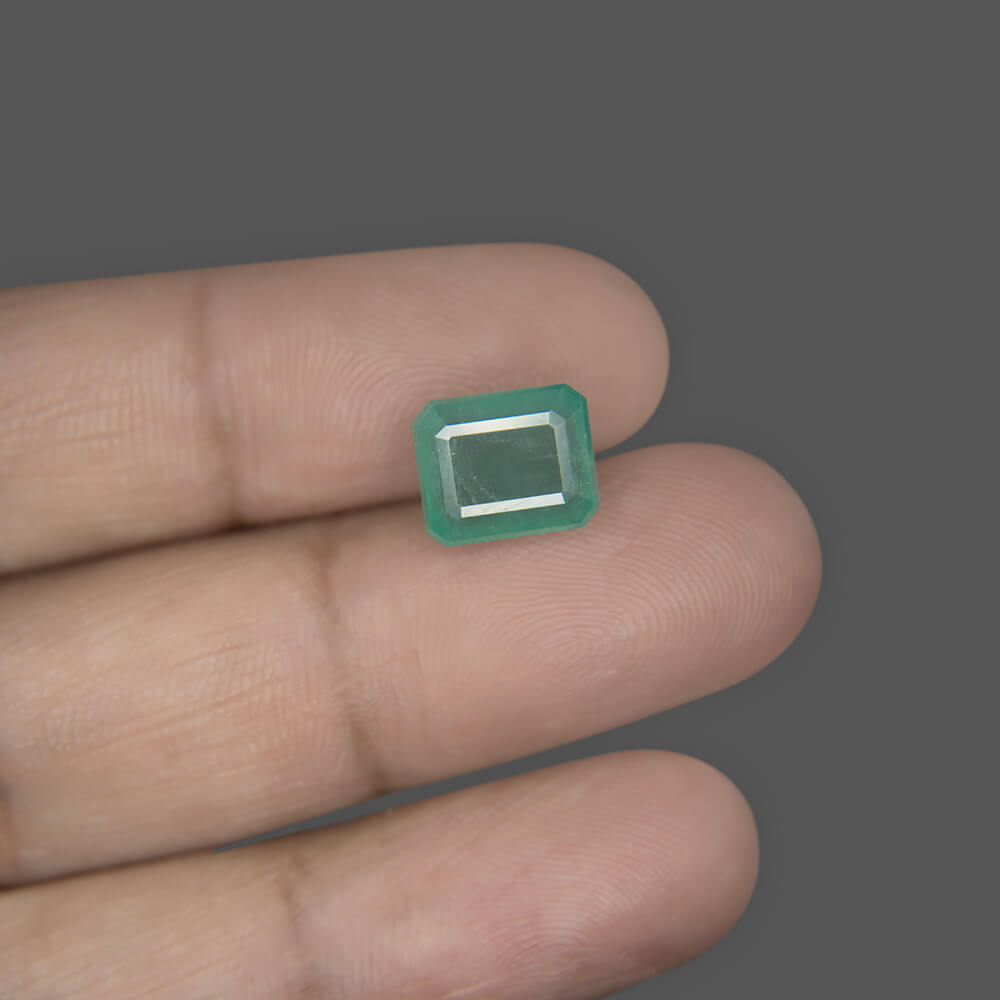 Emerald - 4.70 Carat