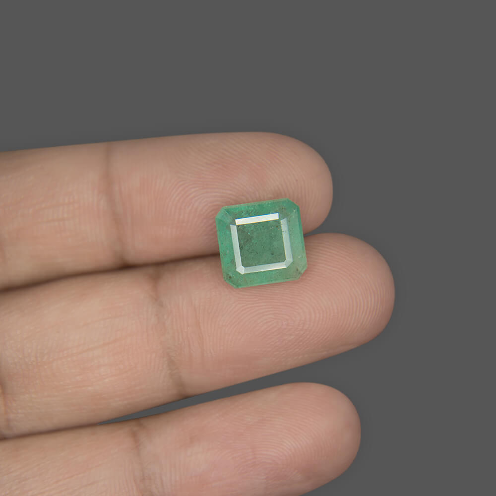 Emerald - 4.42 Carat