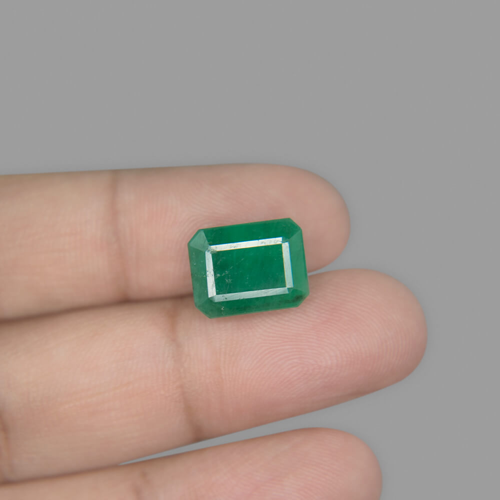 Emerald - 7.63 Carat