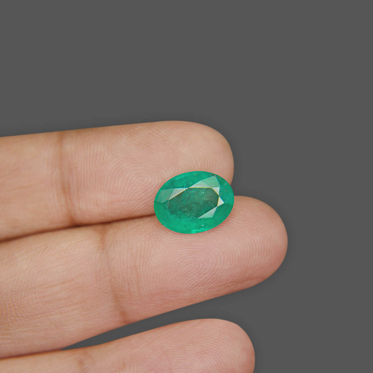 Emerald - 3.88 Carat